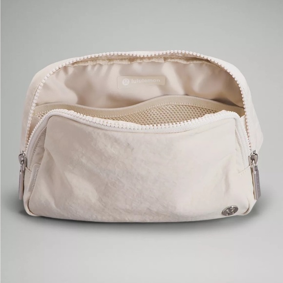 the everywhere belt bag lulu